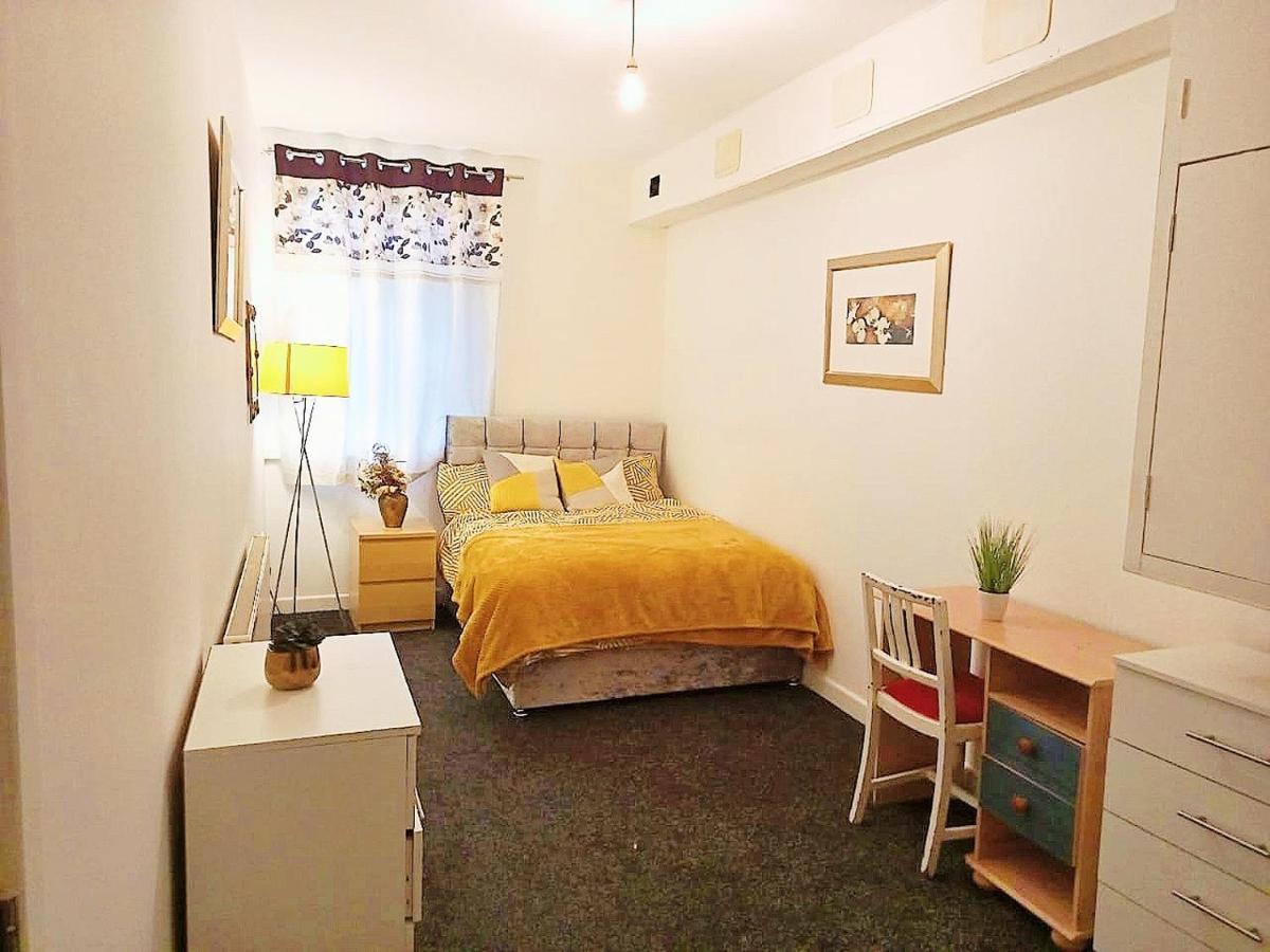 Double Room Close To Bradford University And City Centre Eksteriør billede