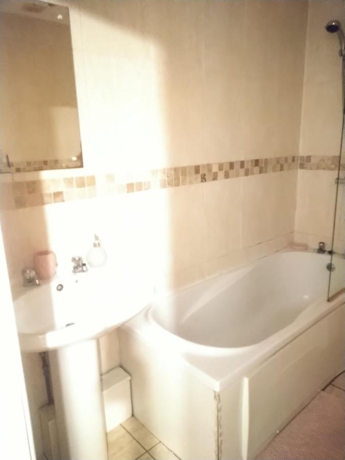 Double Room Close To Bradford University And City Centre Eksteriør billede
